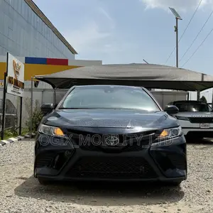 Toyota Camry 2019 Black