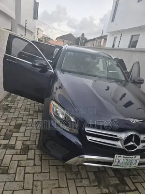 Mercedes-Benz GLC-Class 2018 Blue