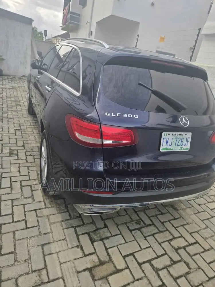 Mercedes-Benz GLC-Class 2018 Blue