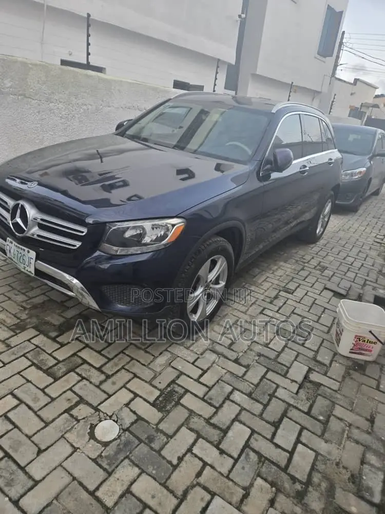 Mercedes-Benz GLC-Class 2018 Blue
