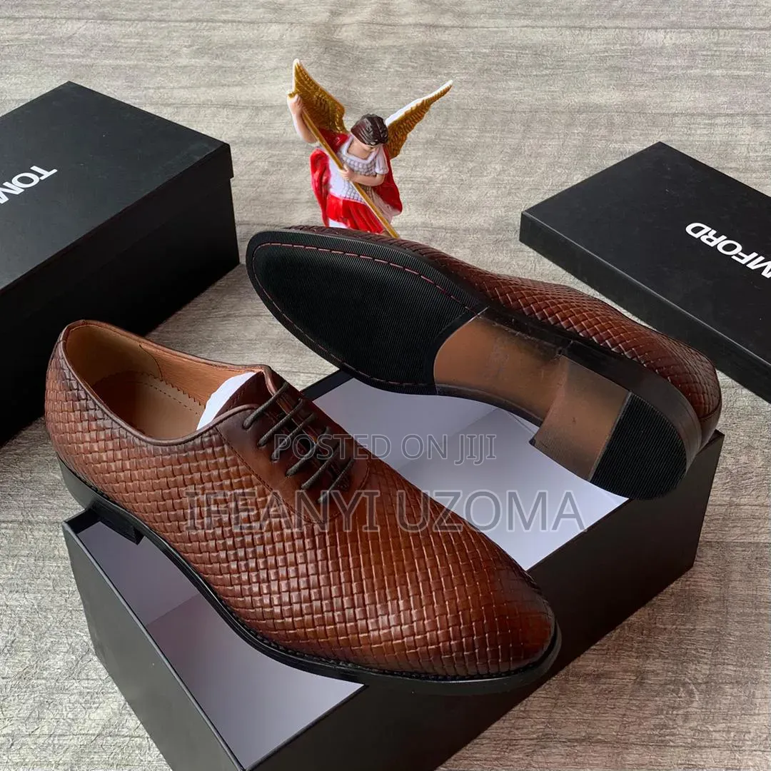 Classic Tomford Lace Up Men Shoe