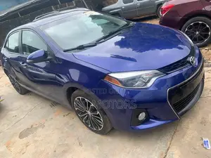 Toyota Corolla S 4dr Sedan (1.8L 4cyl CVT) 2015 Blue
