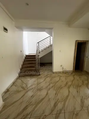 3bdrm Townhouse / Terrace in Diplomatic Zone, Katampe Extension