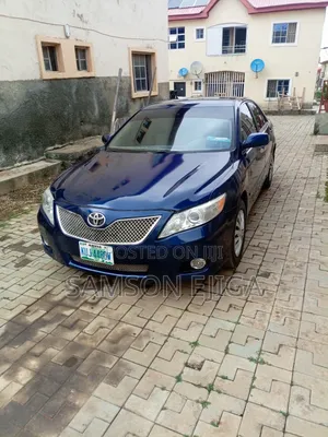 Toyota Camry LE 4dr Sedan (2.5L 4cyl 6A) 2011 Blue