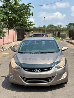 Hyundai Elantra Limited Sedan FWD (1.8L 4cyl 6A) 2013 Brown