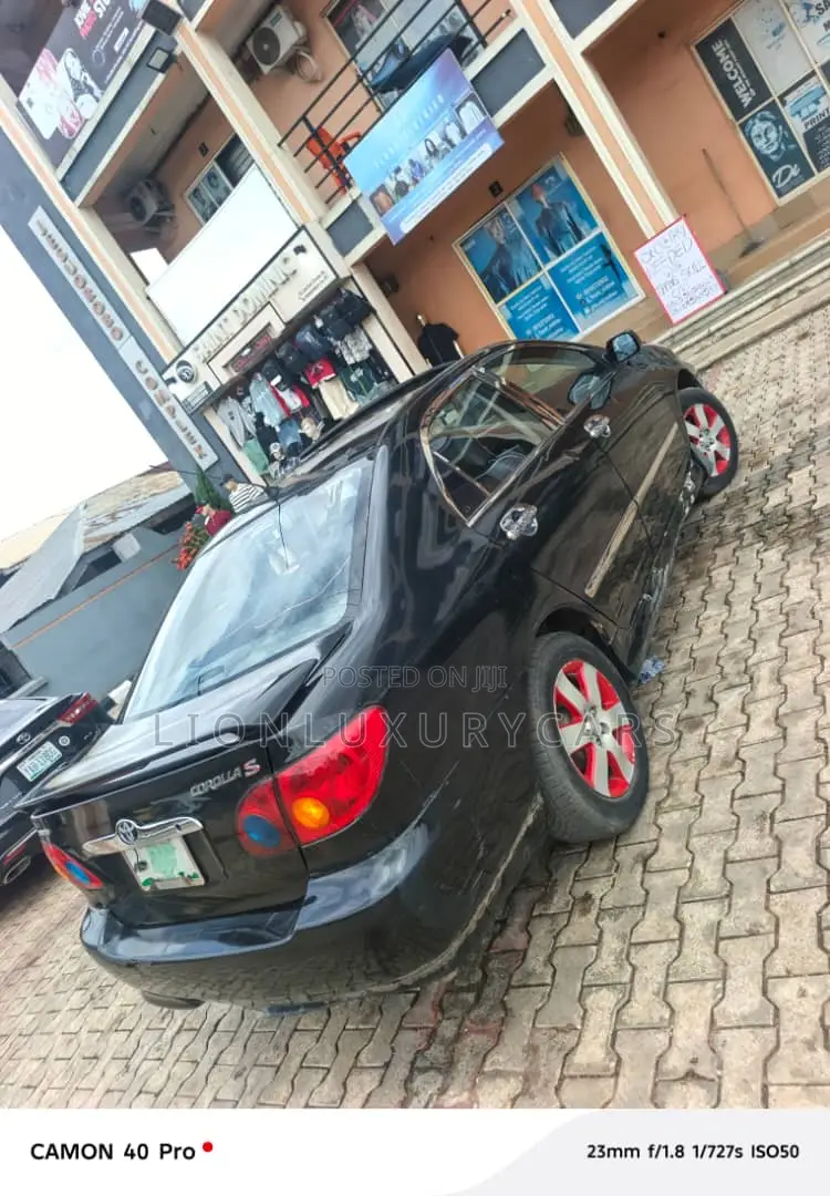 Toyota Corolla 2004 Black