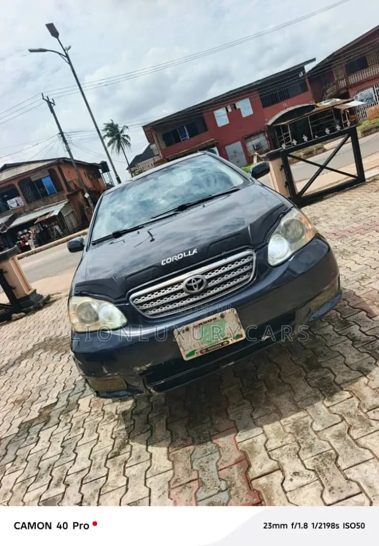 Toyota Corolla 2004 Black