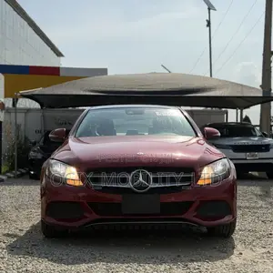 Mercedes-Benz C300 2016 Red