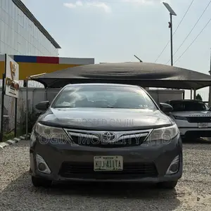 Toyota Camry LE 4dr Sedan (2.5L 4cyl 6A) 2012 Black