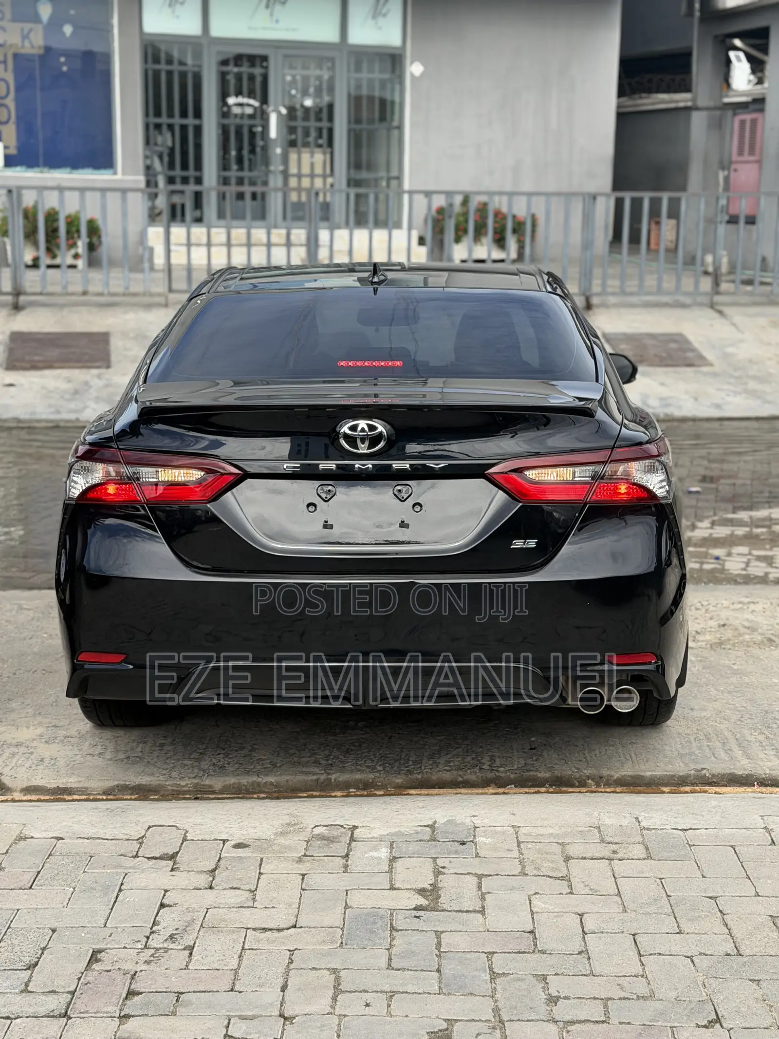 Toyota Camry SE 2023 Black