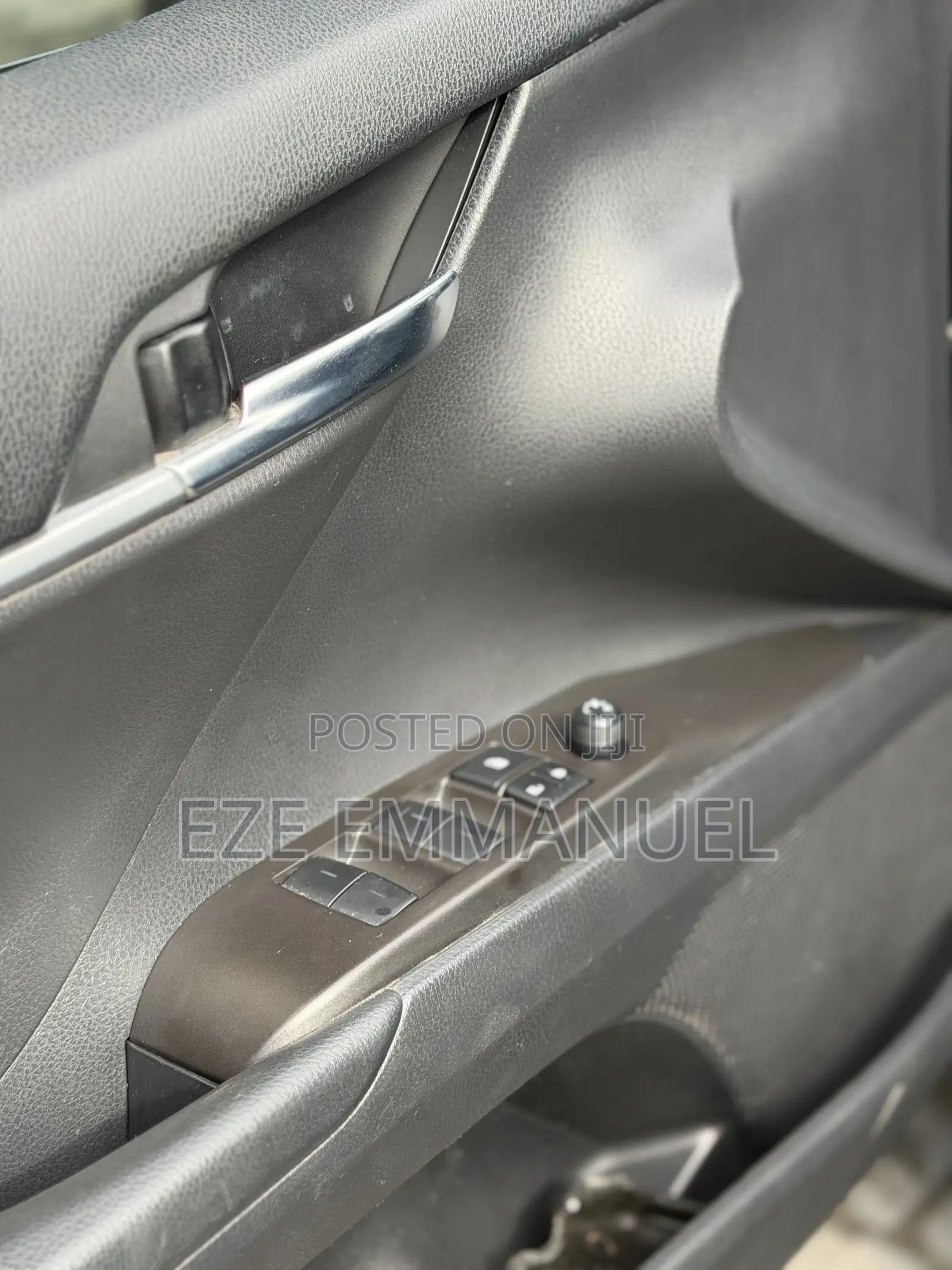 Toyota Camry SE 2023 Black
