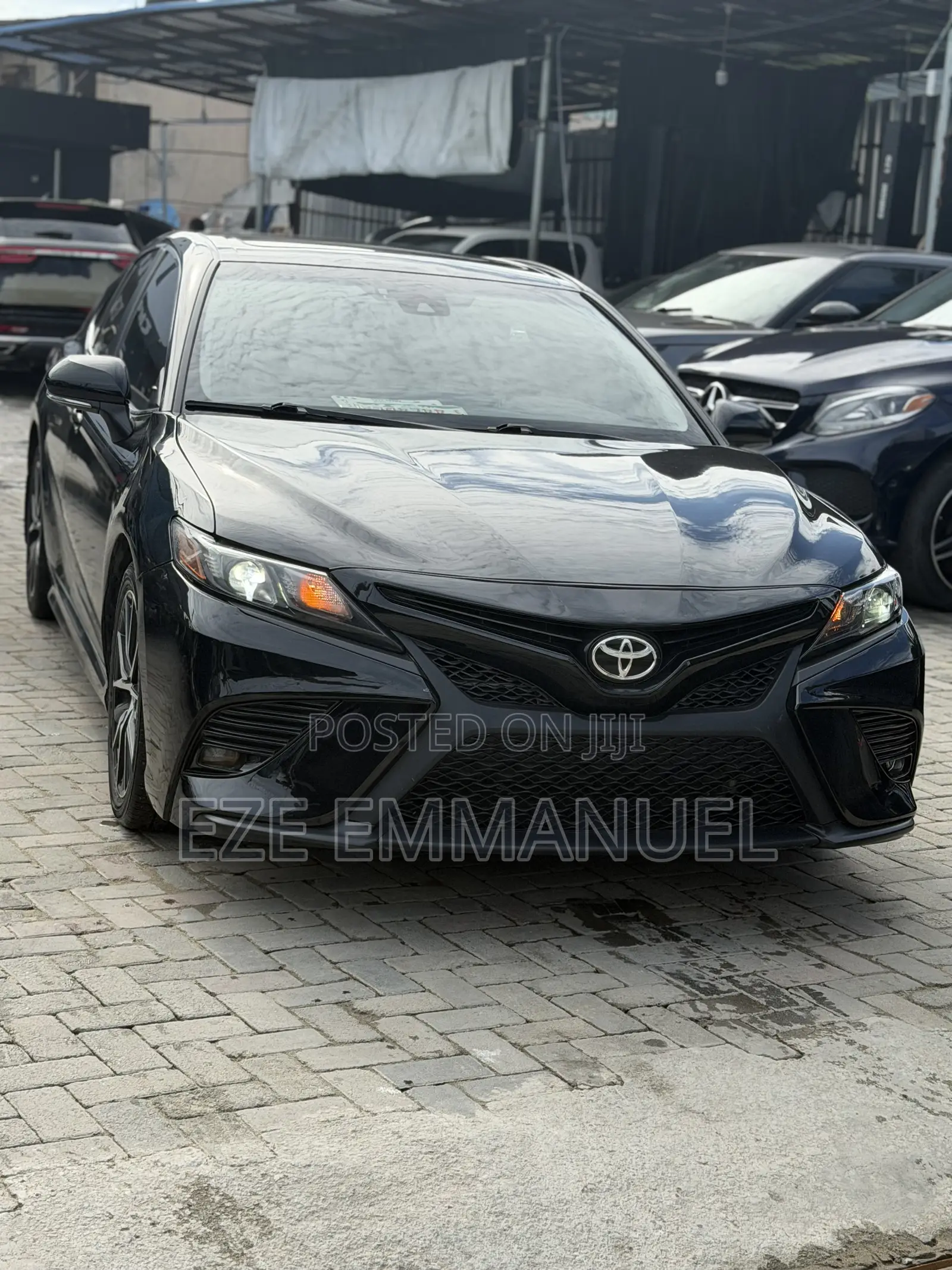 Toyota Camry SE 2023 Black