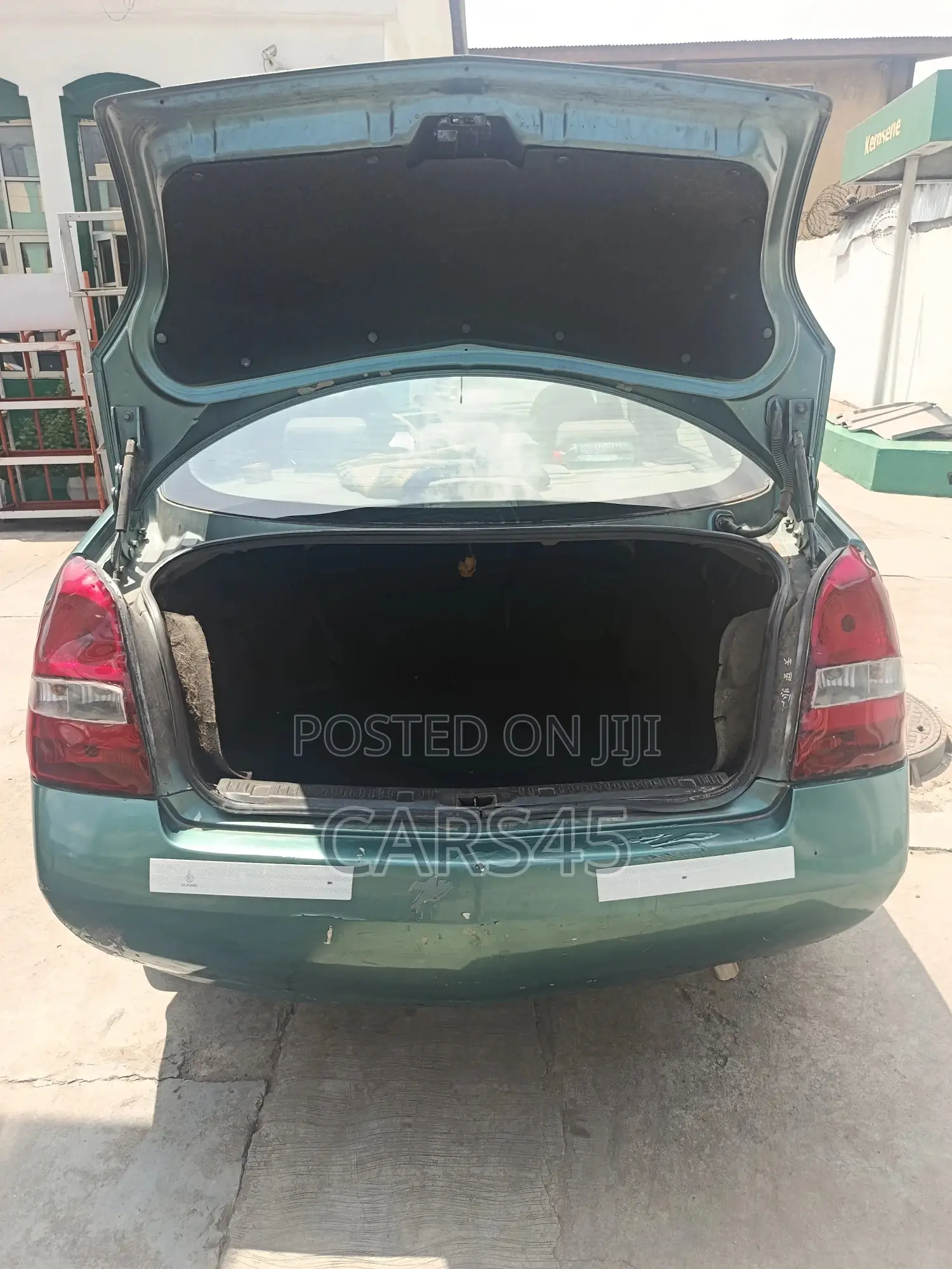 Nissan Primera 2002 Green