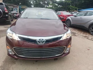 Toyota Avalon XLE 4dr Sedan (3.5L 6cyl 6A) 2015 Red