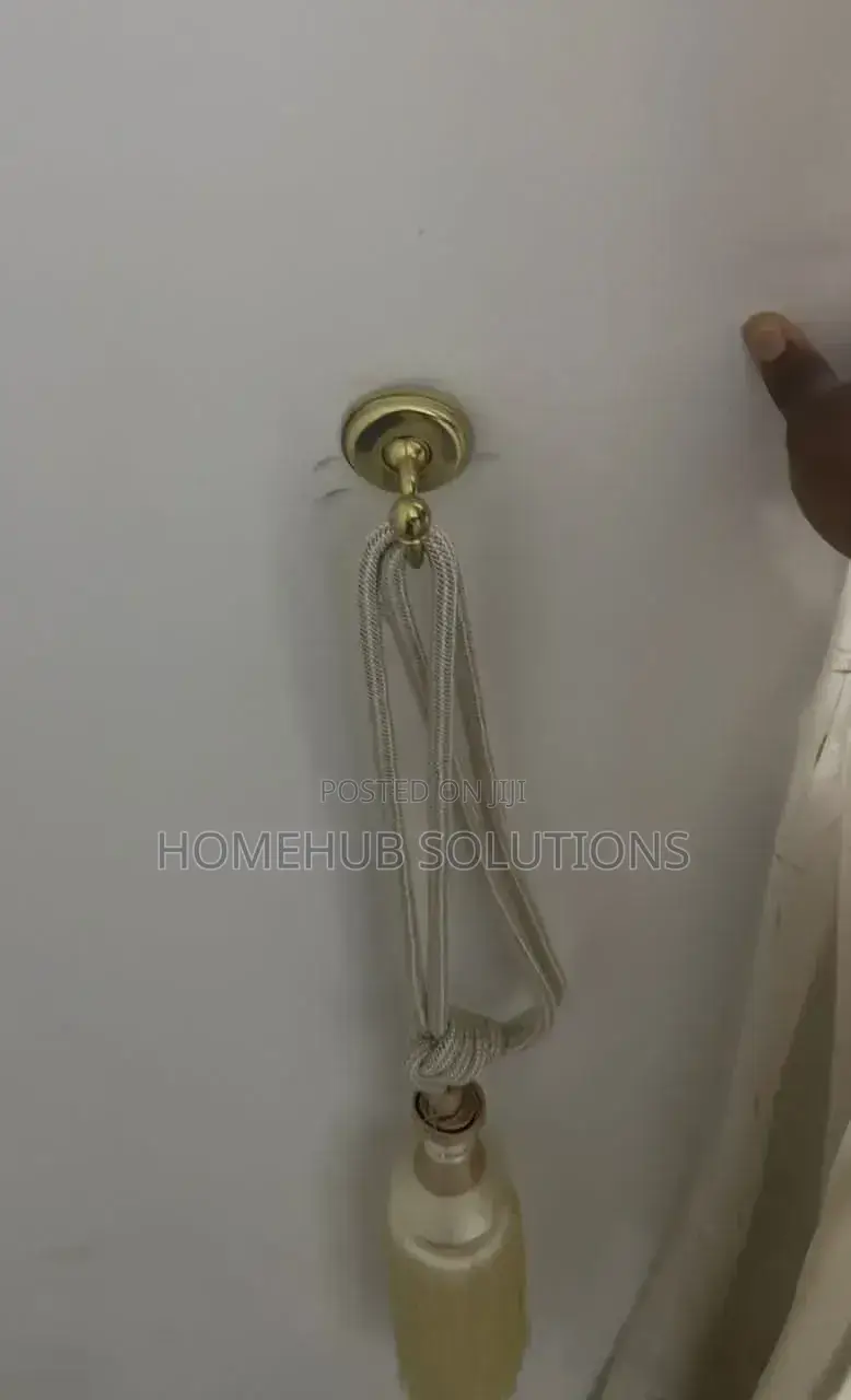 Curtains With Accessories