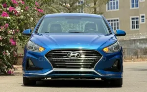 Hyundai Sonata SE 2019 Blue