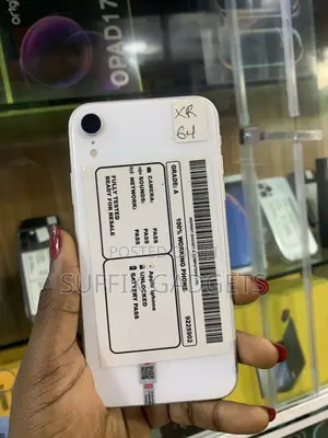 Apple iPhone XR 64 GB White