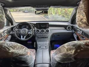 Mercedes-Benz GLC-Class 2022 White