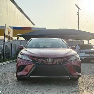 Toyota Camry XSE (2.5L 4cyl 8A) 2019 Red