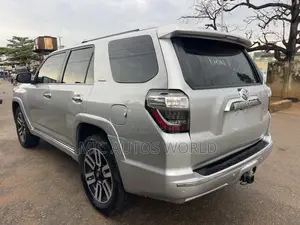 Toyota 4-Runner 2016 Silver