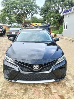 Toyota Camry SE (2.5L 4cyl 8A) 2019 Black