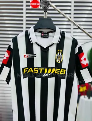 Juventus Highbury Retro Jersey