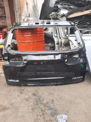 Empty Booth Nx300h 2018