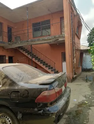 8bdrm Block of Flats in Pemions Properties, Diobu Mile 1 for sale