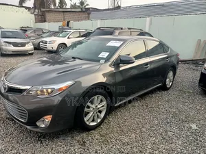 Toyota Avalon XLE 4dr Sedan (3.5L 6cyl 6A) 2014 Gray