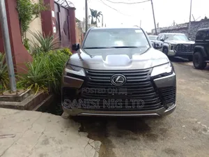 Lexus LX 600 2023 Gray