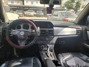 Mercedes-Benz GLK-Class 350 4MATIC 2010 Black
