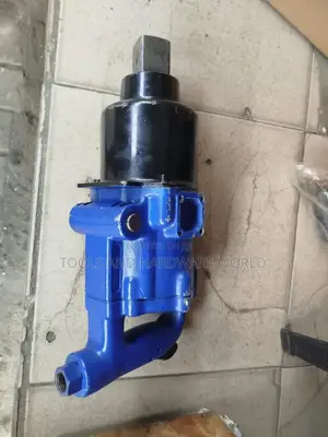 Pneumatic Impact Wrench 1_1/2 Inches