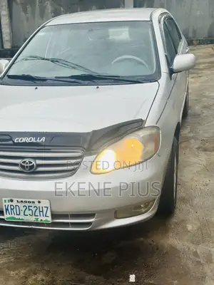 Toyota Corolla LE 2004 Silver