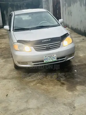 Toyota Corolla LE 2004 Silver