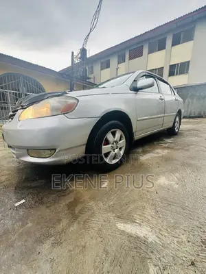 Toyota Corolla LE 2004 Silver