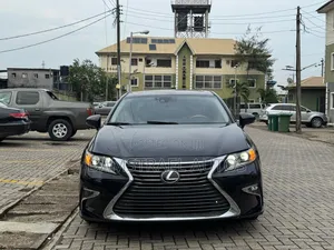 Lexus ES 2016 Black