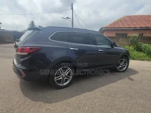 Hyundai Santa Fe SE Ultimate FWD 2017 Blue
