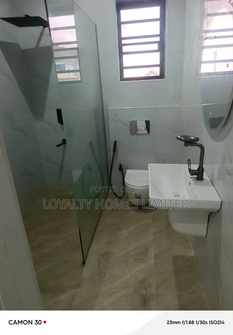 5bdrm Duplex in GRA Phase 1 for sale