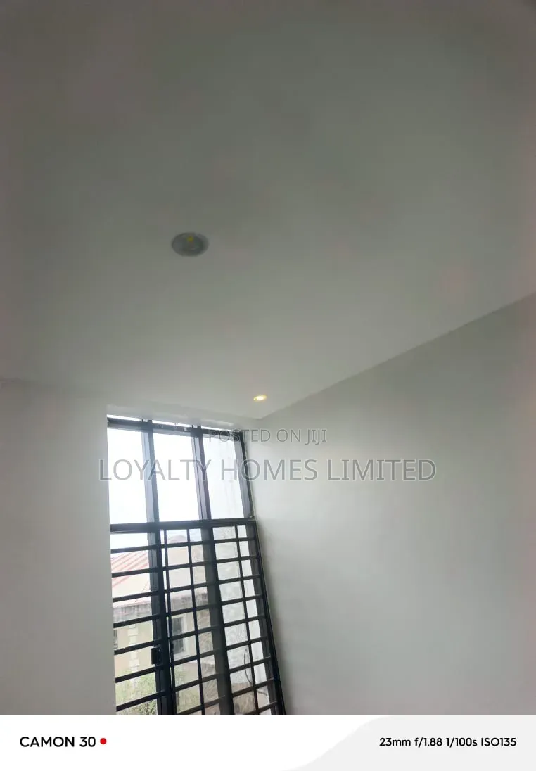 5bdrm Duplex in GRA Phase 1 for sale