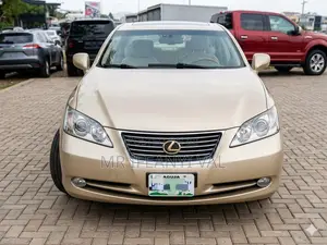 Lexus ES 350 2009 Gold