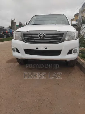 Toyota Hilux WORKMATE 4x4 2013 White