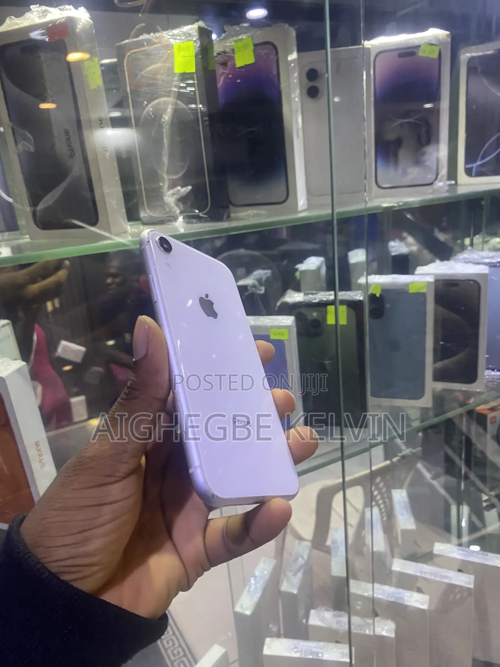 Apple iPhone XR 64 GB White