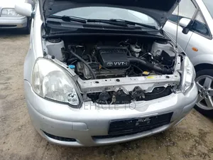 Toyota Yaris 2005 Silver