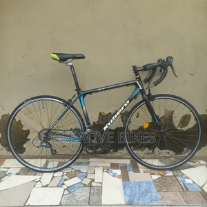 Clean Fine 8-Speed Road Bike for With Hand Selectors