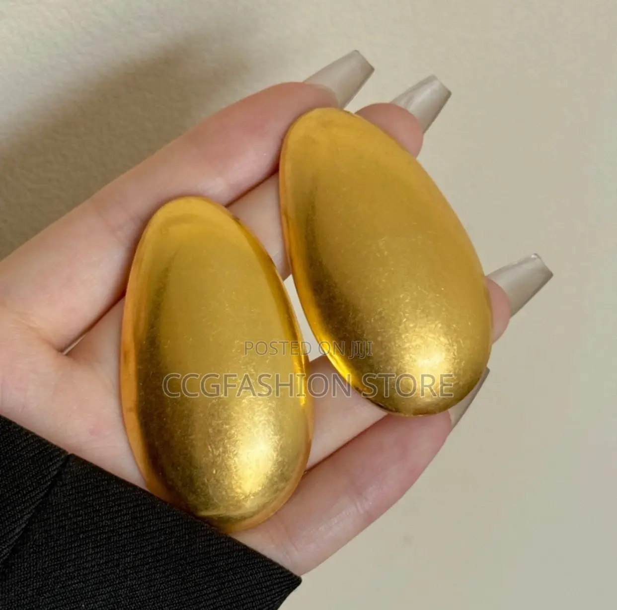 Exquisite Statement Earrings