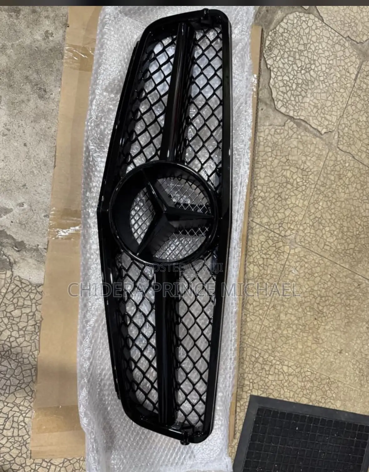 Front Grill W204 C300 2014 Model Gt
