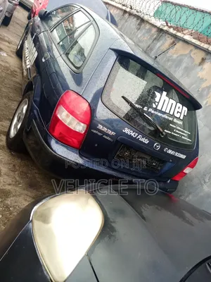 Mazda 323 1.6 2002 Blue
