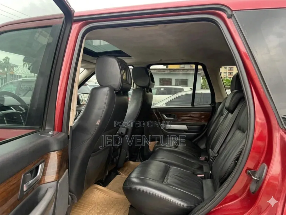 Rover 2000 2008 Red