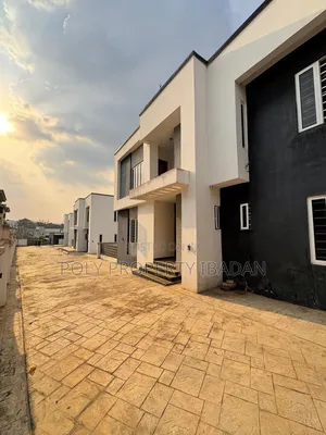 4bdrm Duplex in Carlton Gate, Akobo for rent