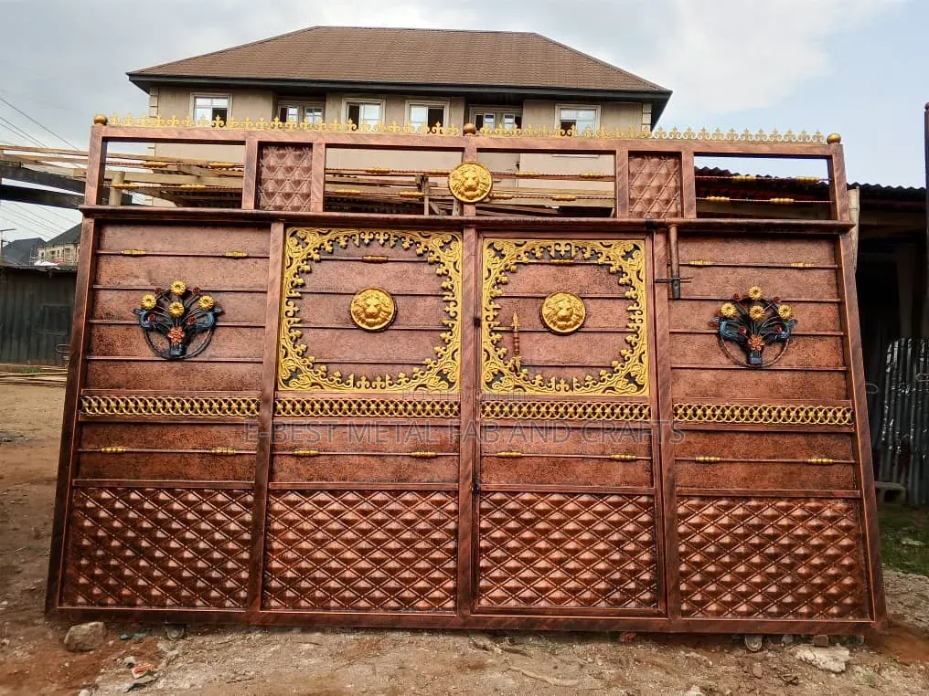 Solid and Outstanding Readymade Rolling Gate Available for Sale